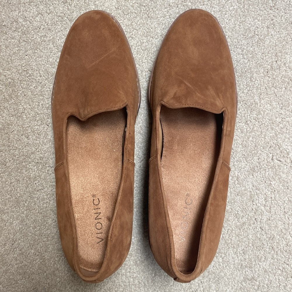 NWOT! Vionic Willa Suede Wedge Shoes